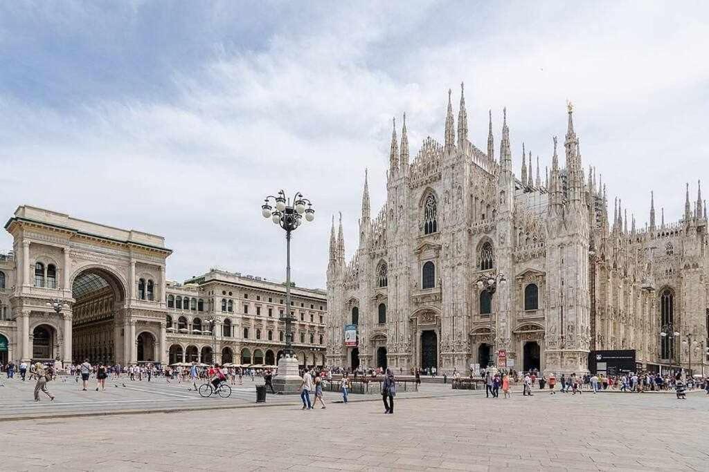 Brera Area Lovely Apt Close To Piazza Duomo Milano Exteriör bild